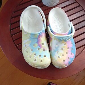 Crocs  - size J6